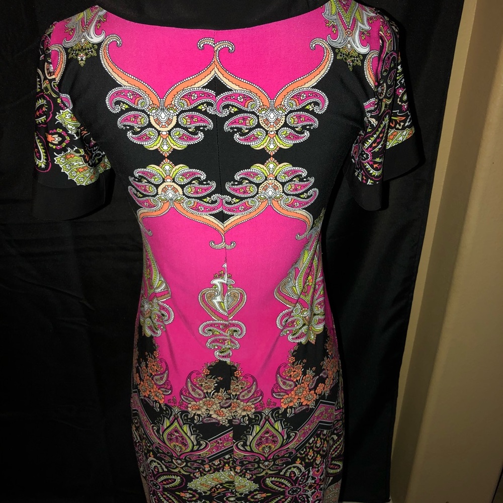 Dress - Picture 3 of 3